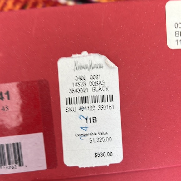 Pointy covered buckle bootie by Roger Vivier of Paris. Worn once. - Picture 5 of 12